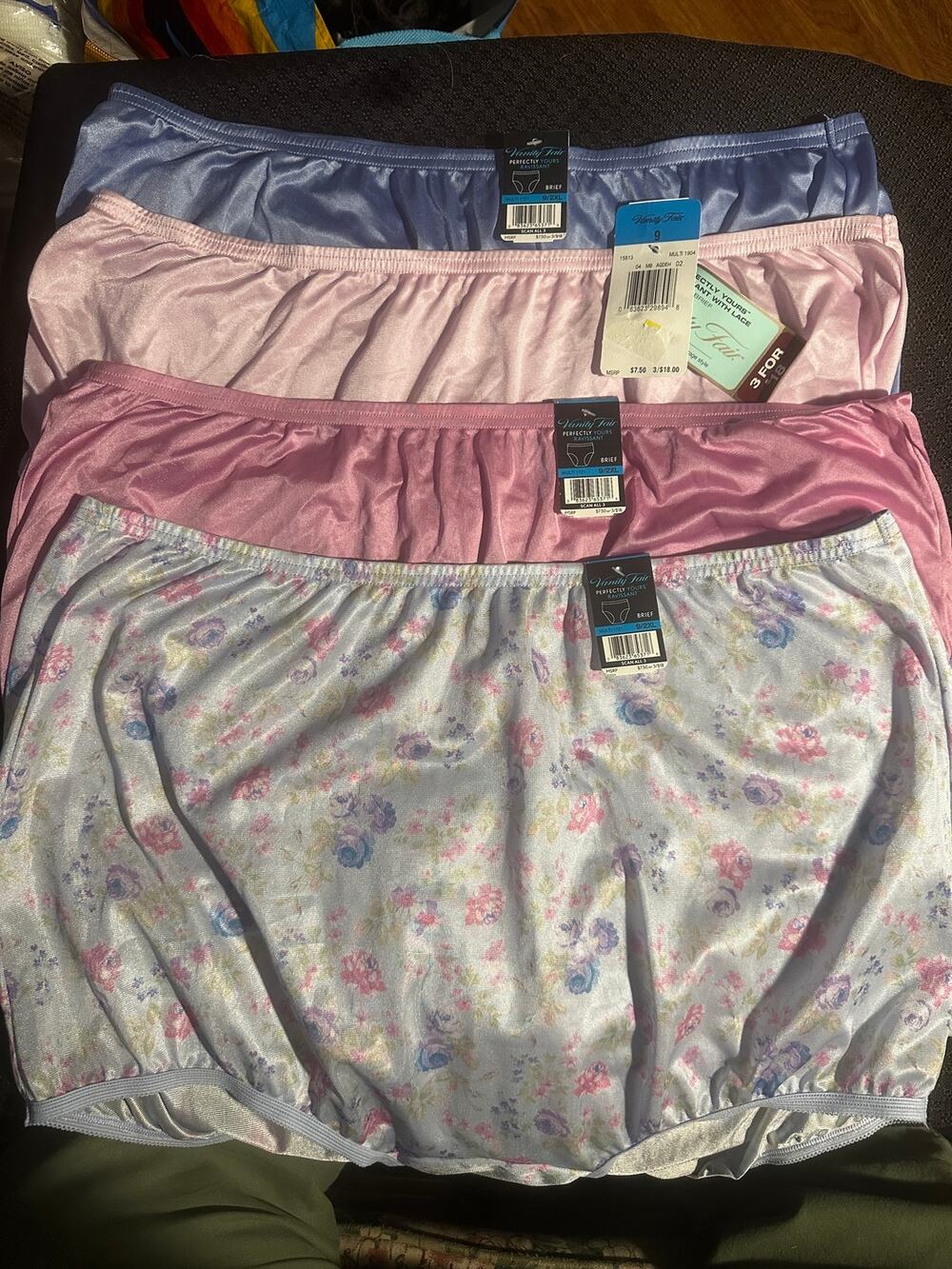 4 Vanity Fair Perfectly Yours Ravissant Full Coverage Brief Floral NWT 9/2XL